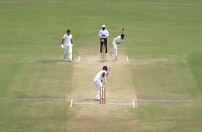 Day 2: Arvindh, Sathish power Young Stars Cricket Club to 262/5