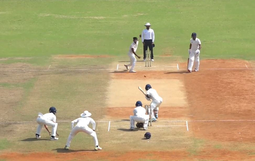 S Lakshay Jain haunts Young Stars with 5/57
