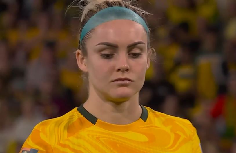 Resilient Australia beat France 7-6 on thrilling penalties