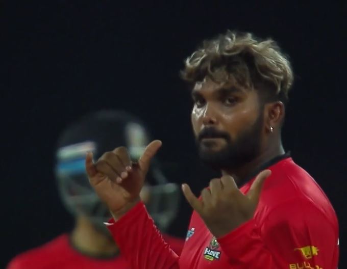 WW! Wanindu Hasaranga displays his wizardry
