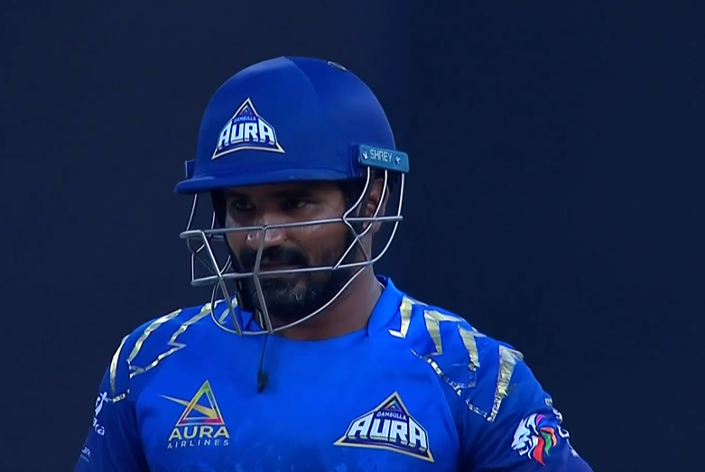 53 off 39! Kusal Perera counterpunches Galle