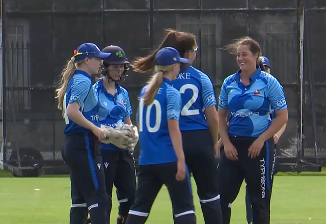 Georgia Atkinson derails Scorchers with a 3/20