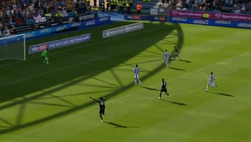 1-0! Leicester City inch past Huddersfield Town