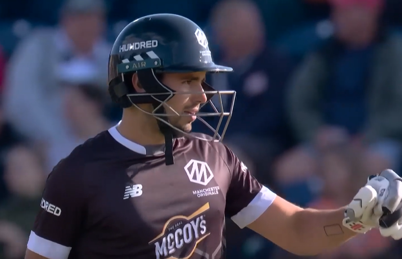 444424! Max Holden punishes Shaheen Afridi
