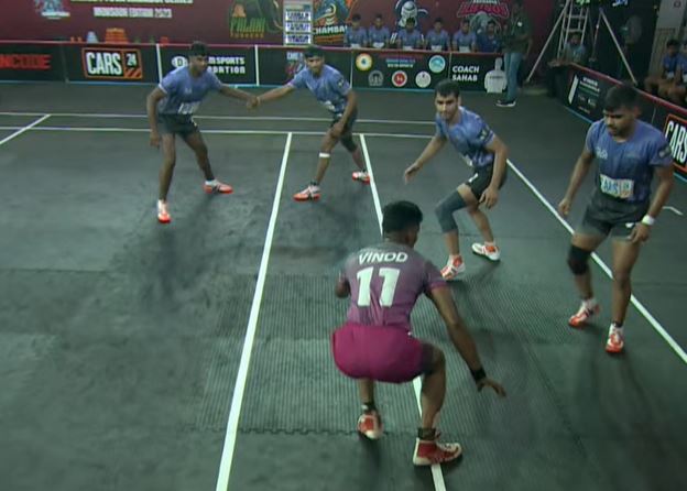 Periyar Panthers roar past Kaziranga Rhinos 36-32