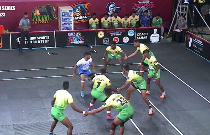 Buoyant Palani Tuskers floor Hampi Heroes 35-18