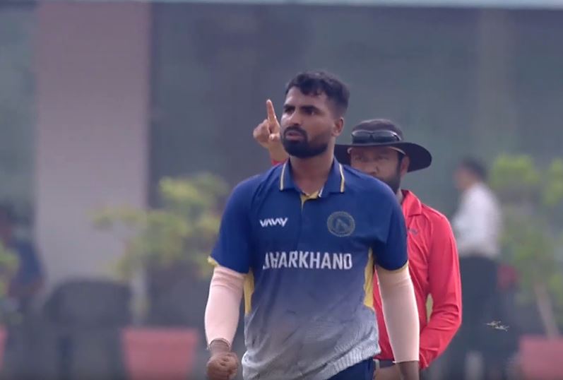 3 for 13! Ravi Yadav sizzles with lethal spell