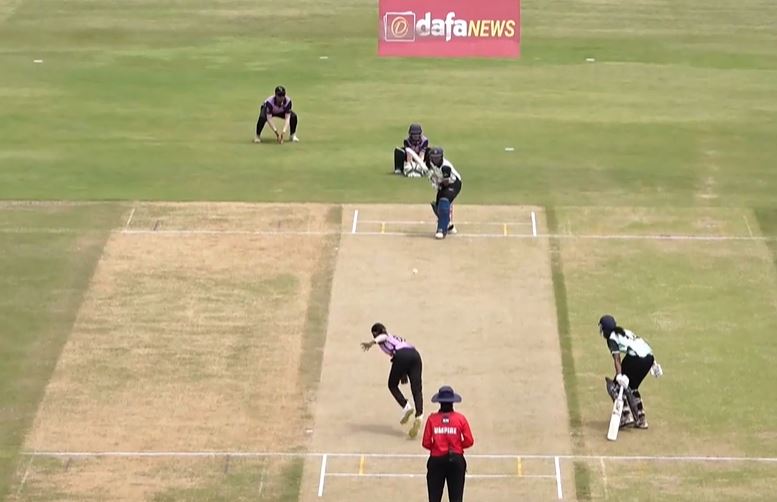 Eminent Emerald restrict Sapphire to win by 13 runs