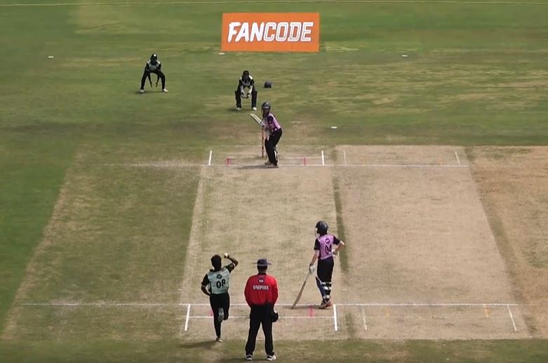 Sturdy Sapphire restrict Emerald to win by 80 runs