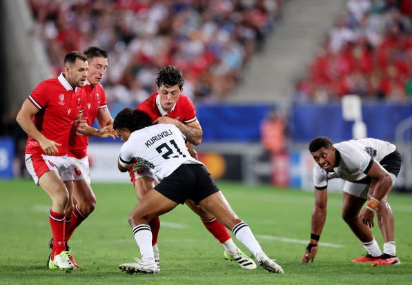 Wales fight hard to beat Fiji 32-26 in a compelling clash