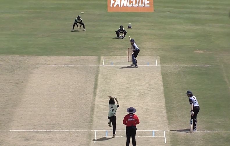 Eminent Emerald overcome Amber by 7 wickets