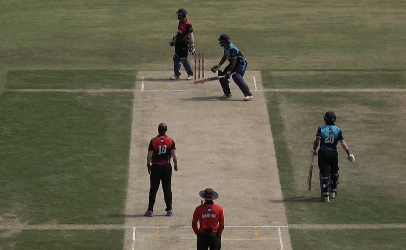 Vinoop Manoharan spins his web with a 3-fer
