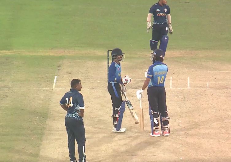 91 off 44! Rohan Kunnummal guides Kerala home