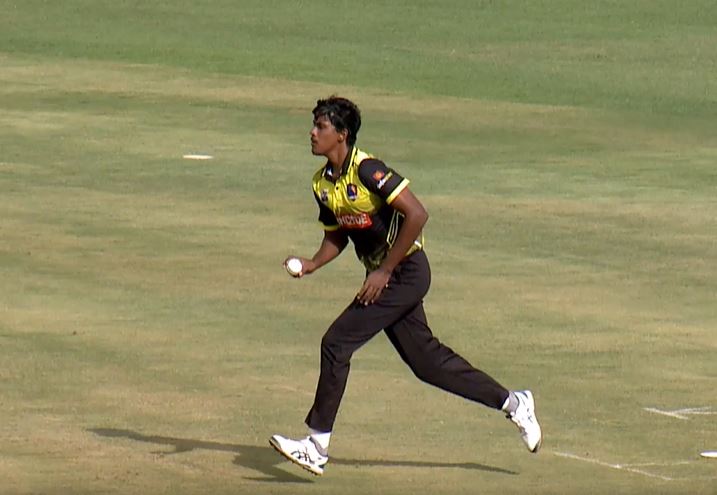 4-fer! Vinay V Varghese rips through Royals' batting