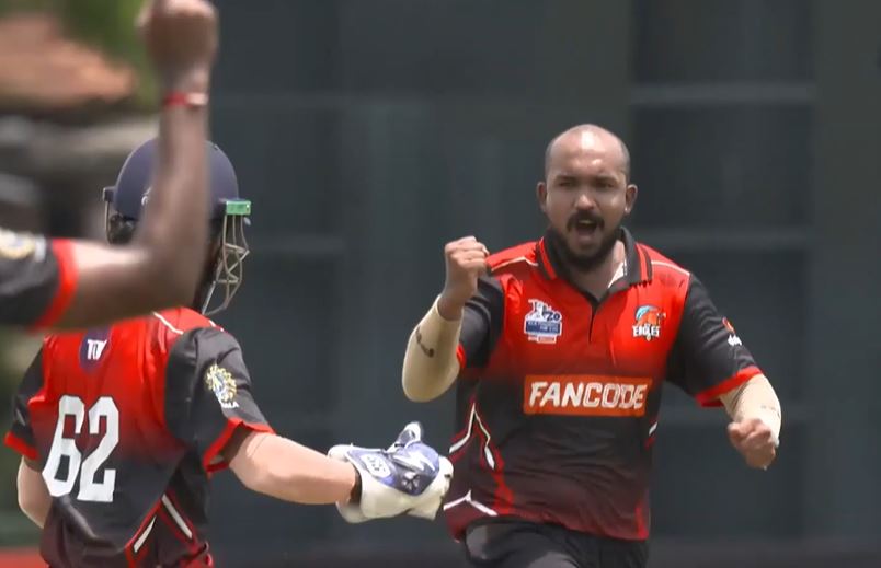 Vinoop Manoharan stuns Royals' batting with a 3-fer