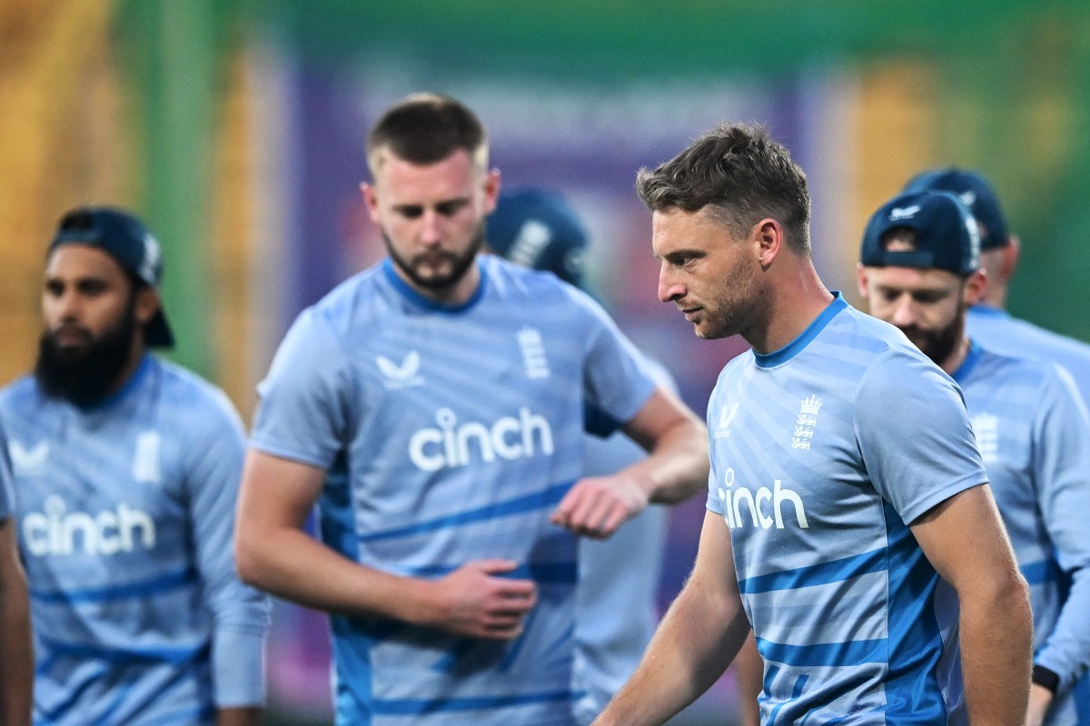 England prepare to face Sri Lanka in a must-win game