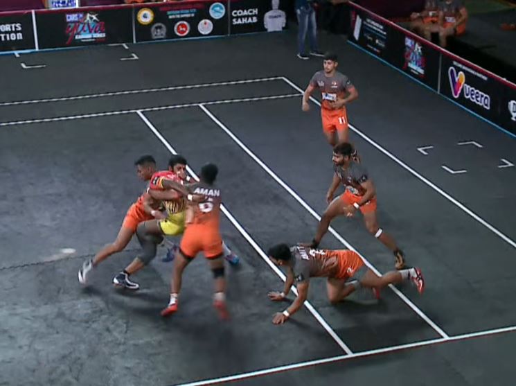 Tadoba Tigers cruise past infirm Maurya Mavericks 38-25