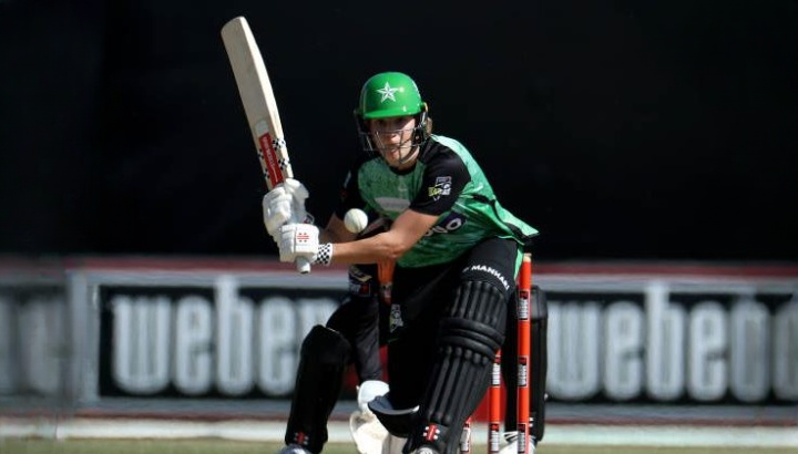 49 off 27! Annabel Sutherland gets Melbourne Stars into top gear