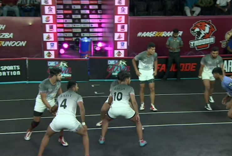 Amish Rathee breathes fire with 4 tackle points