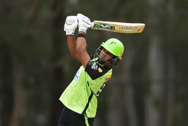 80 off 54! Chamari Athapaththu smites Melbourne Renegades