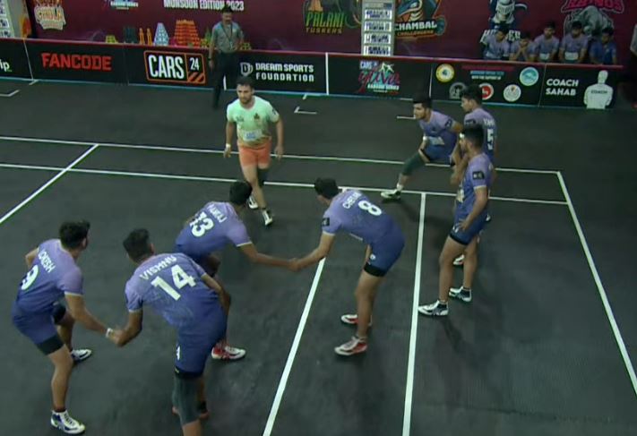 Chola Veerans sail past Aravalli Arrows 43-32