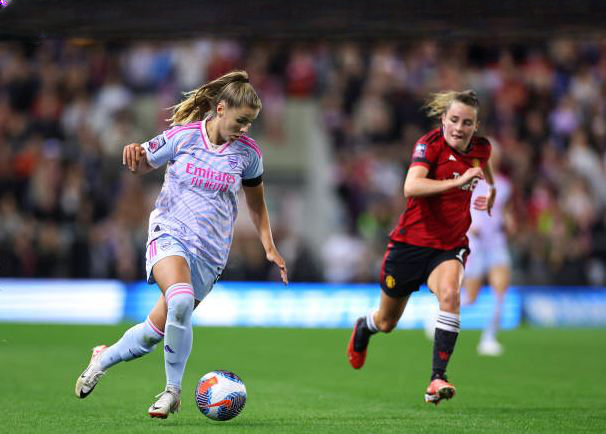 2-2! Cloe Lacasse's 93rd-minute equaliser saves Arsenal against Man Utd