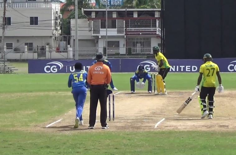 6 Sixes! Chadwick Walton's early aggression with sturdy 94