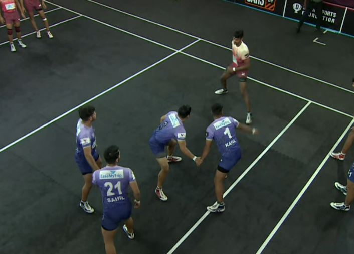 49-47! Aravalli Arrows edge past Vijayanagara Veers