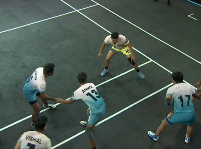 Gursahib Singh's daring raid against Himalayan Tahrs