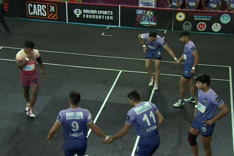 Rohit Yadav rattles Vijayanagara's raiders