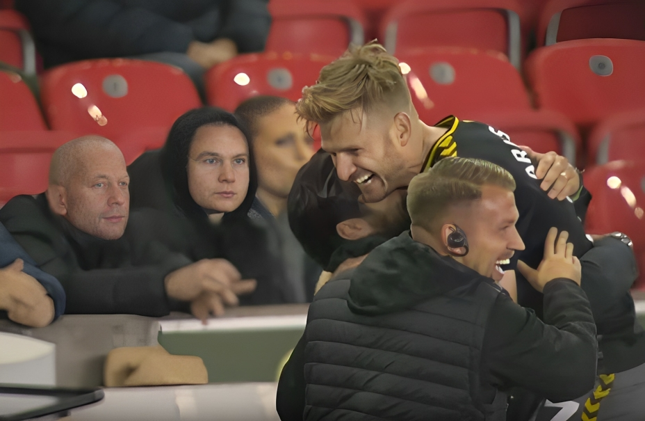 Armstrong's early goal sees Southampton pip Stoke City 1-0