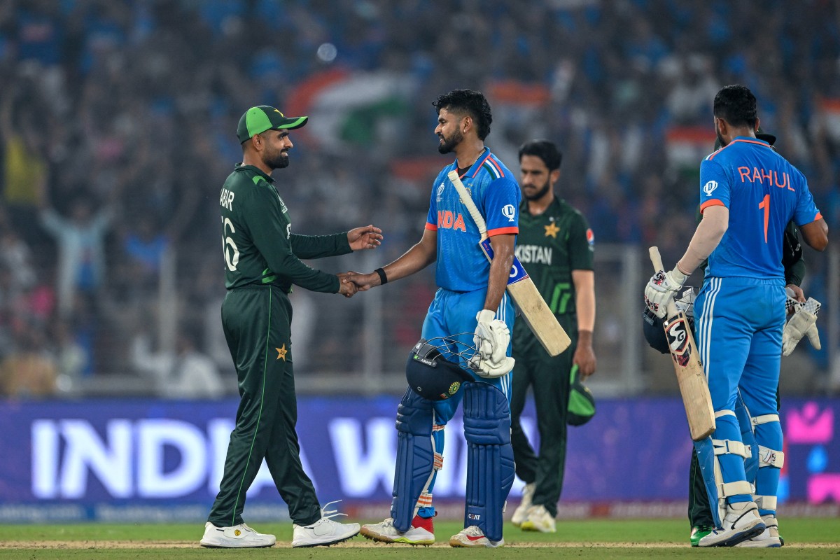 Dominant IND outmuscle PAK by 7 wickets