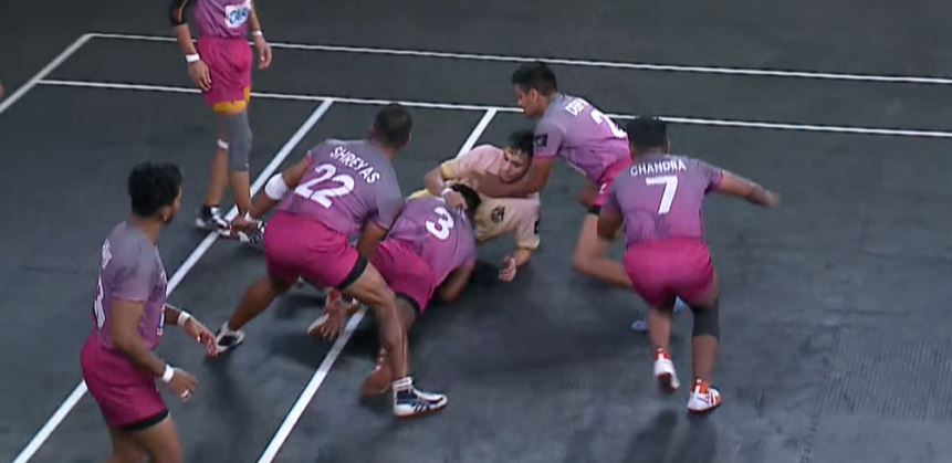 Somesh Kalasannavar tackles the last man out for victory