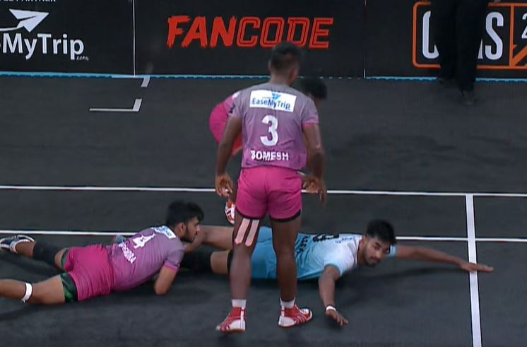 26 Points! Vikash Kumar sets the mat ablaze