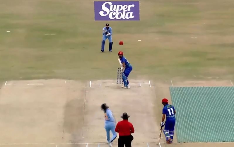 Abdul Malik anchors run chase with composed 93