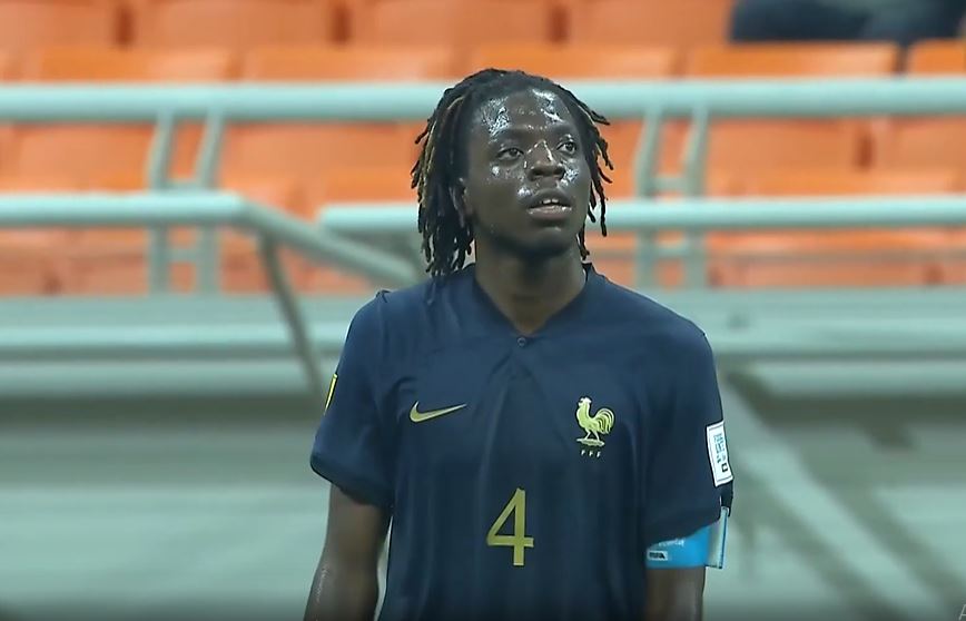 Dominant France outperform USA 3-0