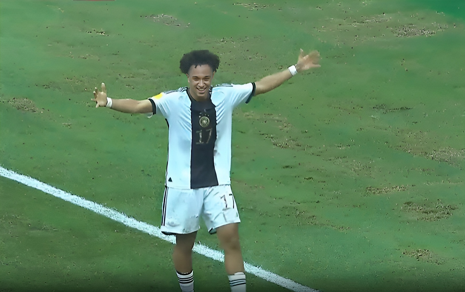 Gutsy Germany outclass Venezuela 3-0