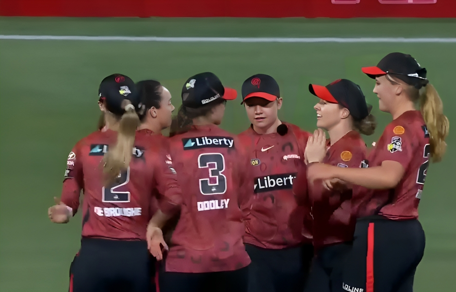 Last Ball Thriller! Melbourne Renegades edge past Brisbane Heat by 2 runs