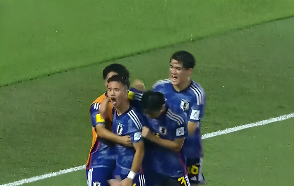 1-0! Super-Sub Takaoka seals the win for Japan against Poland