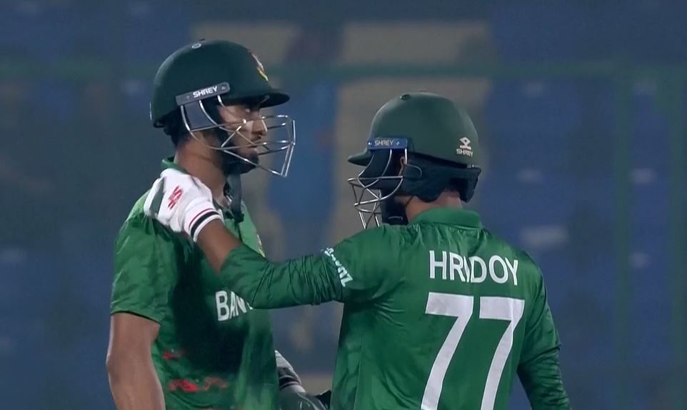 Bangladesh undermine Lankans in Delhi's frosty contest