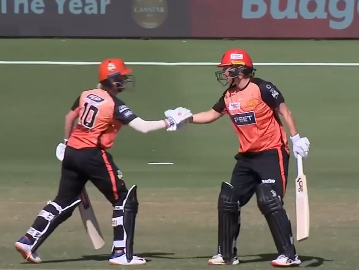 Dominant Perth Scorchers drub Melbourne Renegades by 10 wickets