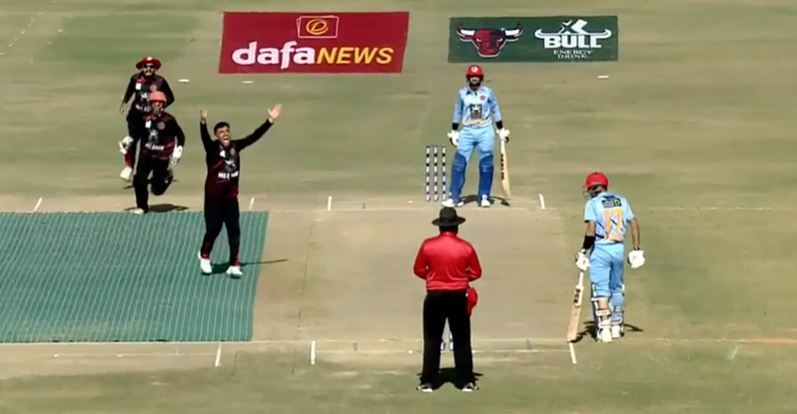 Khalil Gurbaz casts his spell with 3-fer