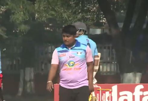 Akash Basfor spins his web with a 3-fer