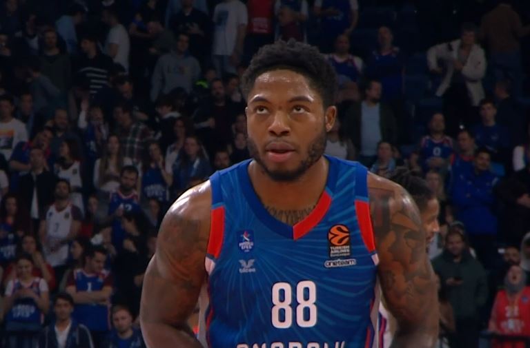 Anadolu Efes Istanbul drub Partizan NIS Belgrade 100-94