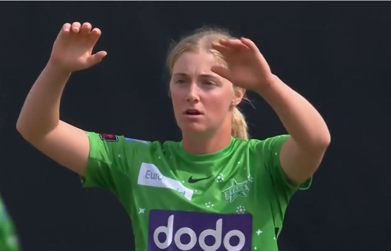 3-fer! Sophie Day restricts Brisbane Heat