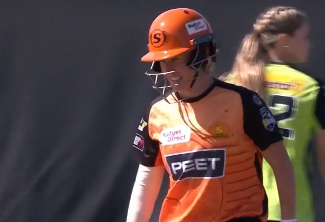 101* off 61! Beth Mooney goes on a rampage