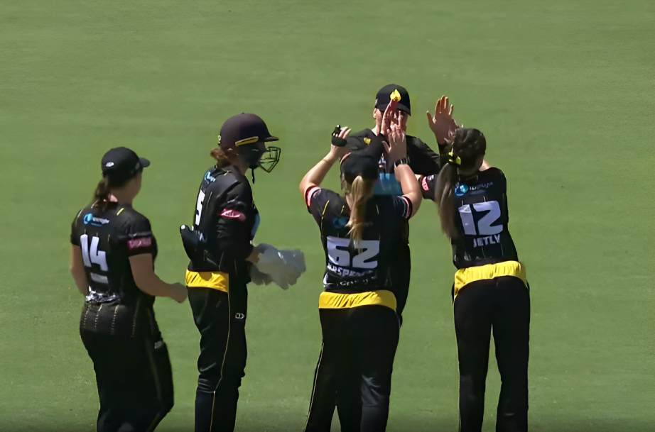 Dominant Wellington Blaze prevail over Otago Sparks by 20 runs