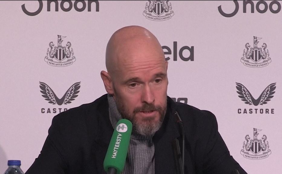 Ten Hag praises Newcastle following United's defeat at St. James' Park
