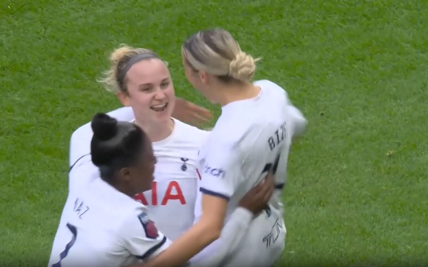 Tottenham Hotspur hold nerves to pip Arsenal 1-0