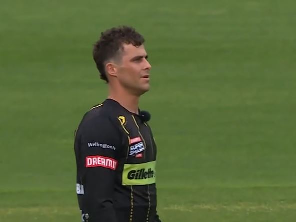 3-fer! Peter Younghusband puts a dent on Otago